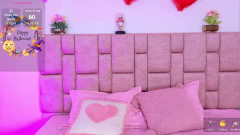 camiluxe online show from 8, 10, 2025