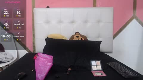 CAMILA TYLOR  online show from 6, 7, 2026