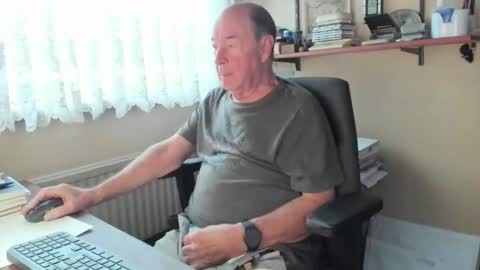 Snapshot of cammee chatting on 2, 12, 2025 Cammee online show from 2, 12, 2025