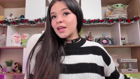   Lets reach 200 thumbs up  online show from 17, 12, 2024