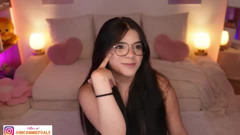 Snapshot of cammiefoalss chatting on 16, 2, 2026 Lets reach 200 thumbs up online show from 16, 2, 2026