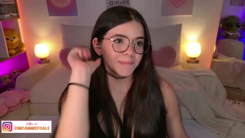 Snapshot of cammiefoalss chatting on 21, 2, 2026 Lets reach 200 thumbs up online show from 21, 2, 2026