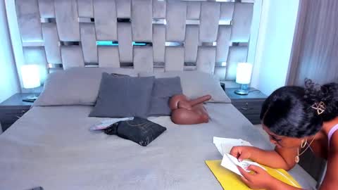 Snapshot of cammiila chatting on 19, 1, 2025 Camila online show from 19, 1, 2025