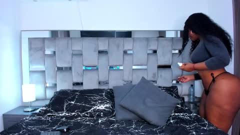 Snapshot of cammiila chatting on 25, 2, 2025 Camila online show from 25, 2, 2025