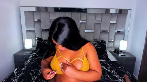 Snapshot of cammiila chatting on 17, 9, 2025 Camila online show from 17, 9, 2025