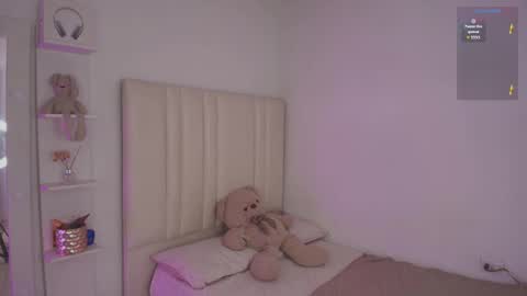 Laura Camila online show from 27, 2, 2026