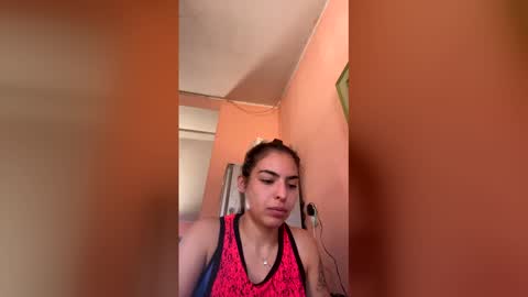 Snapshot of cammydomm chatting on 18, 12, 2025 cammydomm online show from 18, 12, 2025