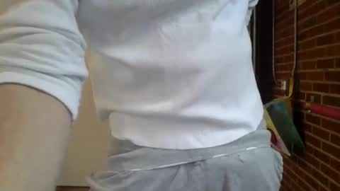 Snapshot of cammyman6900 chatting on 4, 12, 2024 cammyman6900 online show from 4, 12, 2024