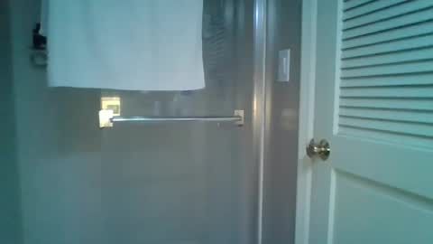 Snapshot of cammyman6900 chatting on 2, 3, 2025 cammyman6900 online show from 2, 3, 2025