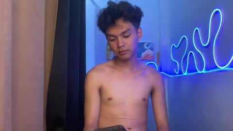 Snapshot of camwithethan chatting on 1, 10, 2025 Ethan online show from 1, 10, 2025