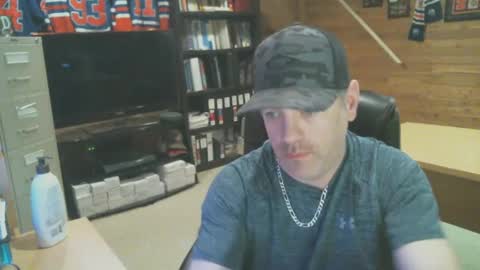 Snapshot of canadianboi6969 chatting on 3, 3, 2025 CanadianBacon6969 online show from 3, 3, 2025