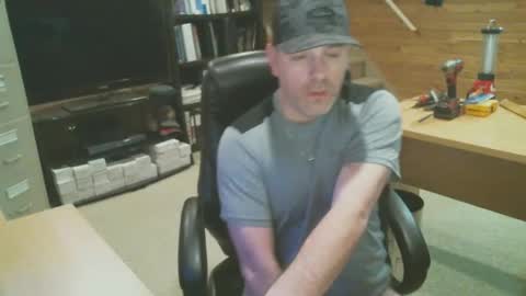Snapshot of canadianboi6969 chatting on 9, 3, 2025 CanadianBacon6969 online show from 9, 3, 2025