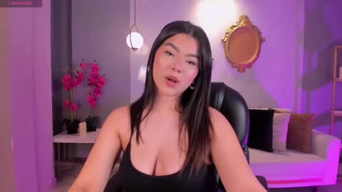 Snapshot of candaserussell chatting on 10, 10, 2025 Candanse R online show from 10, 10, 2025