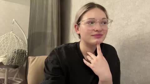 Snapshot of candelariahile chatting on 18, 2, 2026 candelariahile online show from 18, 2, 2026