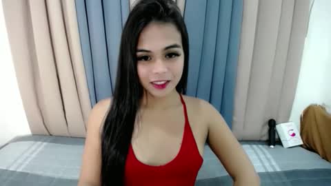 Snapshot of candice_molly chatting on 25, 4, 2026 MISS CANDICE online show from 25, 4, 2026