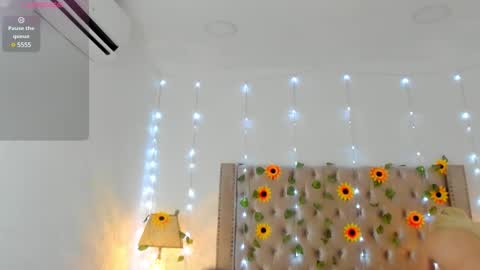 Snapshot of candiegilson__ chatting on 8, 3, 2025 Candie online show from 8, 3, 2025