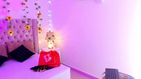 Snapshot of candiegilson__ chatting on 9, 9, 2025 Candie online show from 9, 9, 2025