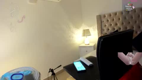 Snapshot of candiegilson__ chatting on 30, 10, 2025 Candie online show from 30, 10, 2025