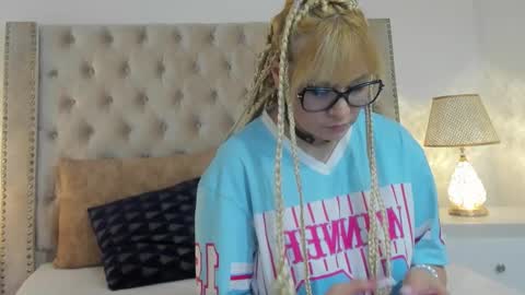 Snapshot of candiegilson__ chatting on 1, 12, 2025 Candie online show from 1, 12, 2025