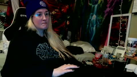 Candi online show from 19, 6, 2026