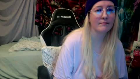 Candi online show from 11, 7, 2026