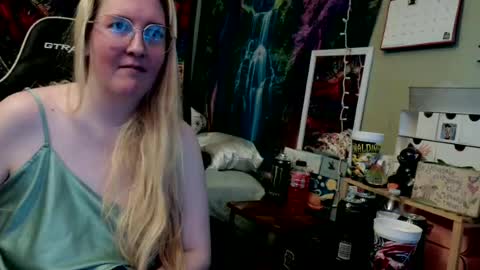 Candi online show from 14, 7, 2026