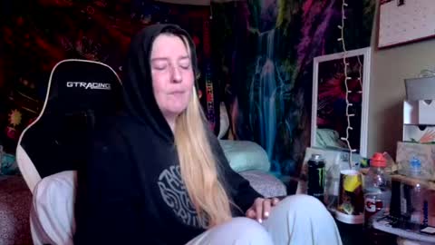Candi online show from 28, 7, 2026
