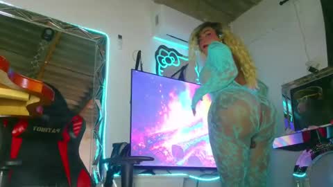 Snapshot of candy_aass chatting on 11, 6, 2026 candy_aass online show from 11, 6, 2026