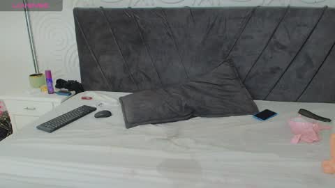 Snapshot of candy_bony chatting on 13, 2, 2025 candy_bony online show from 13, 2, 2025