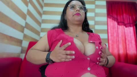 Snapshot of candy_browm1 chatting on 11, 12, 2024 Candy Brown online show from 11, 12, 2024