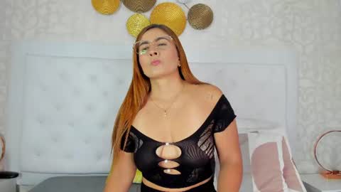 Snapshot of candy_eyes_ chatting on 25, 6, 2026 candy eyes online show from 25, 6, 2026