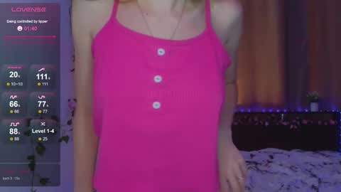 Snapshot of candy_flosse chatting on 14, 9, 2025 candy_flosse online show from 14, 9, 2025