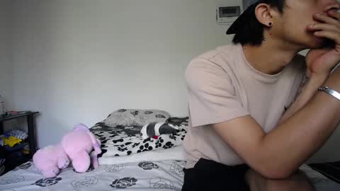 Snapshot of candy_grey28 chatting on 18, 11, 2025 Candy Grey online show from 18, 11, 2025