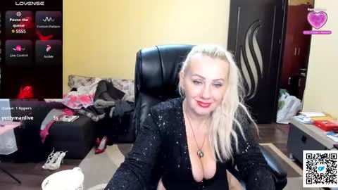 Snapshot of candy_hellenx chatting on 6, 12, 2024 candy_hellenx online show from 6, 12, 2024