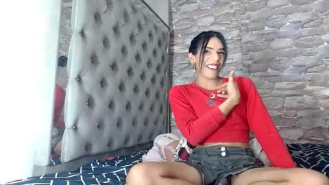 Snapshot of candy_hot_trans chatting on 17, 9, 2025 candy_hot_trans online show from 17, 9, 2025