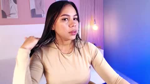 Snapshot of candy_lux30 chatting on 15, 9, 2025 Candy online show from 15, 9, 2025