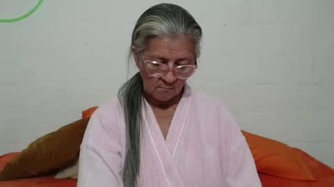 candy online show from 23, 12, 2025