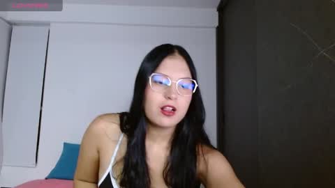 Snapshot of candy_rosemaryy chatting on 6, 5, 2026 Candy online show from 6, 5, 2026