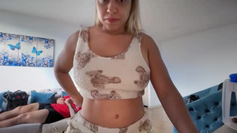 Snapshot of candy_sam28 chatting on 16, 2, 2026 samantha online show from 16, 2, 2026