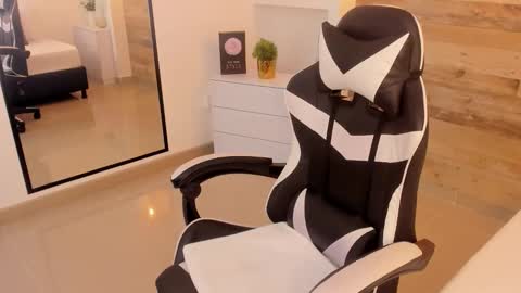 CANDY online show from 19, 3, 2026