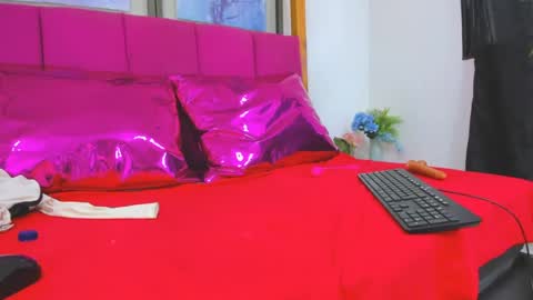 candy sweety1 online show from 17, 6, 2026