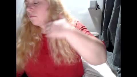 Snapshot of candycream74 chatting on 9, 2, 2025 Laura online show from 9, 2, 2025