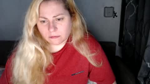 Snapshot of candycream74 chatting on 9, 2, 2025 Laura online show from 9, 2, 2025