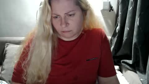 Snapshot of candycream74 chatting on 9, 2, 2025 Laura online show from 9, 2, 2025