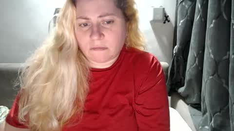 Snapshot of candycream74 chatting on 10, 2, 2025 Laura online show from 10, 2, 2025