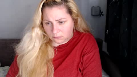 Snapshot of candycream74 chatting on 11, 2, 2025 Laura online show from 11, 2, 2025