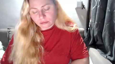 Snapshot of candycream74 chatting on 11, 2, 2025 Laura online show from 11, 2, 2025