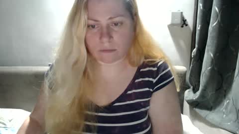 Snapshot of candycream74 chatting on 12, 2, 2025 Laura online show from 12, 2, 2025