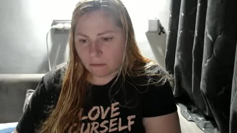 Snapshot of candycream74 chatting on 15, 2, 2025 Laura online show from 15, 2, 2025