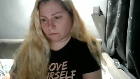 Snapshot of candycream74 chatting on 16, 2, 2025 Laura online show from 16, 2, 2025